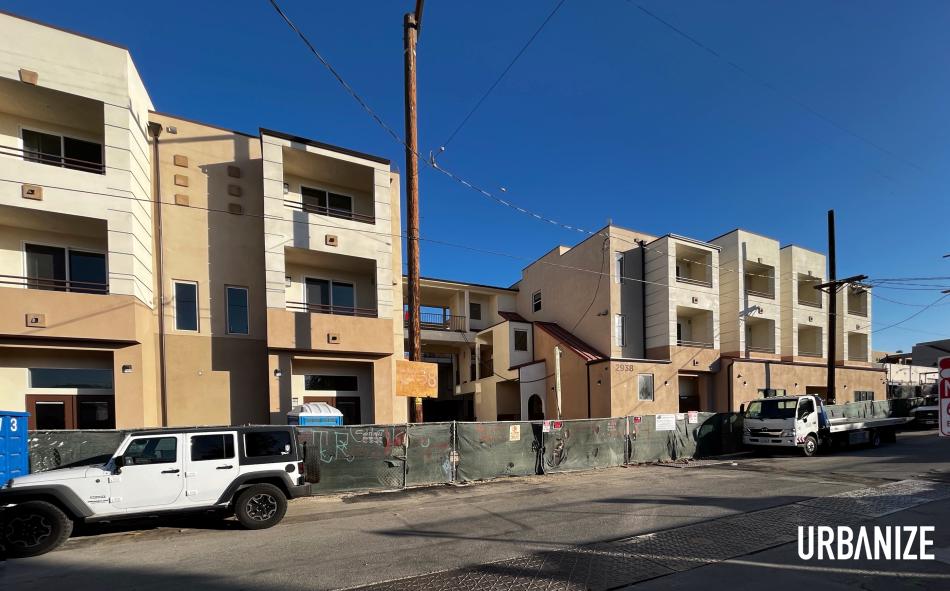 112 L.A. Riveradjacent apartments rise on Allesandro Street in